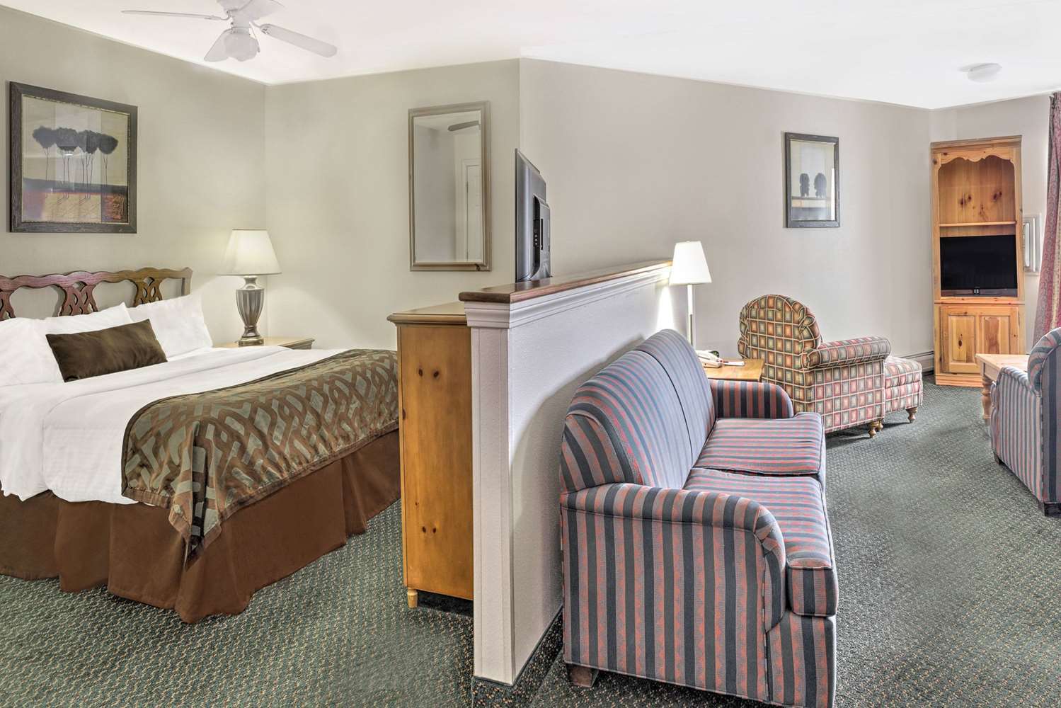 Baymont By Wyndham Essex Burlington Area Hotel Ngoại thất bức ảnh